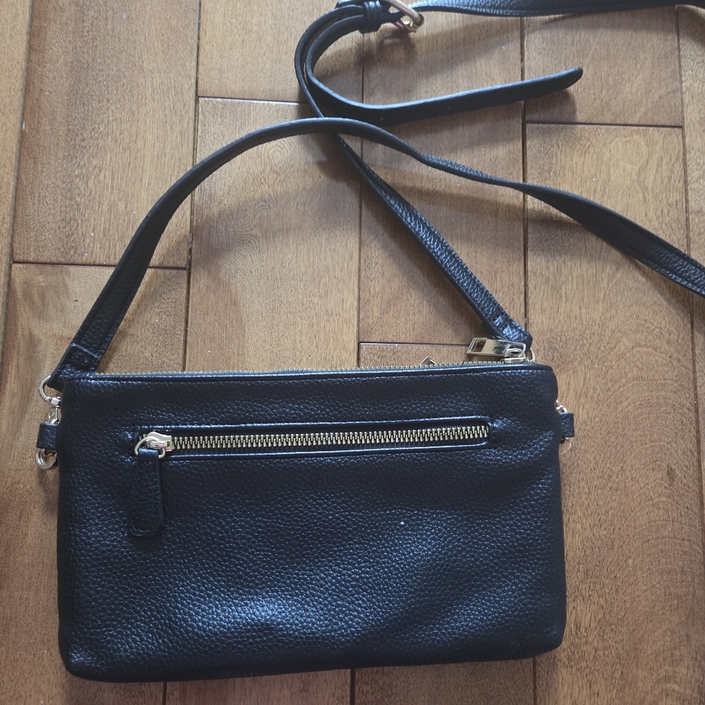 🆕️ Nanette Lepore Classic Black Pebbled Crossbody Bag With Gold Accents - Picture 2 of 10